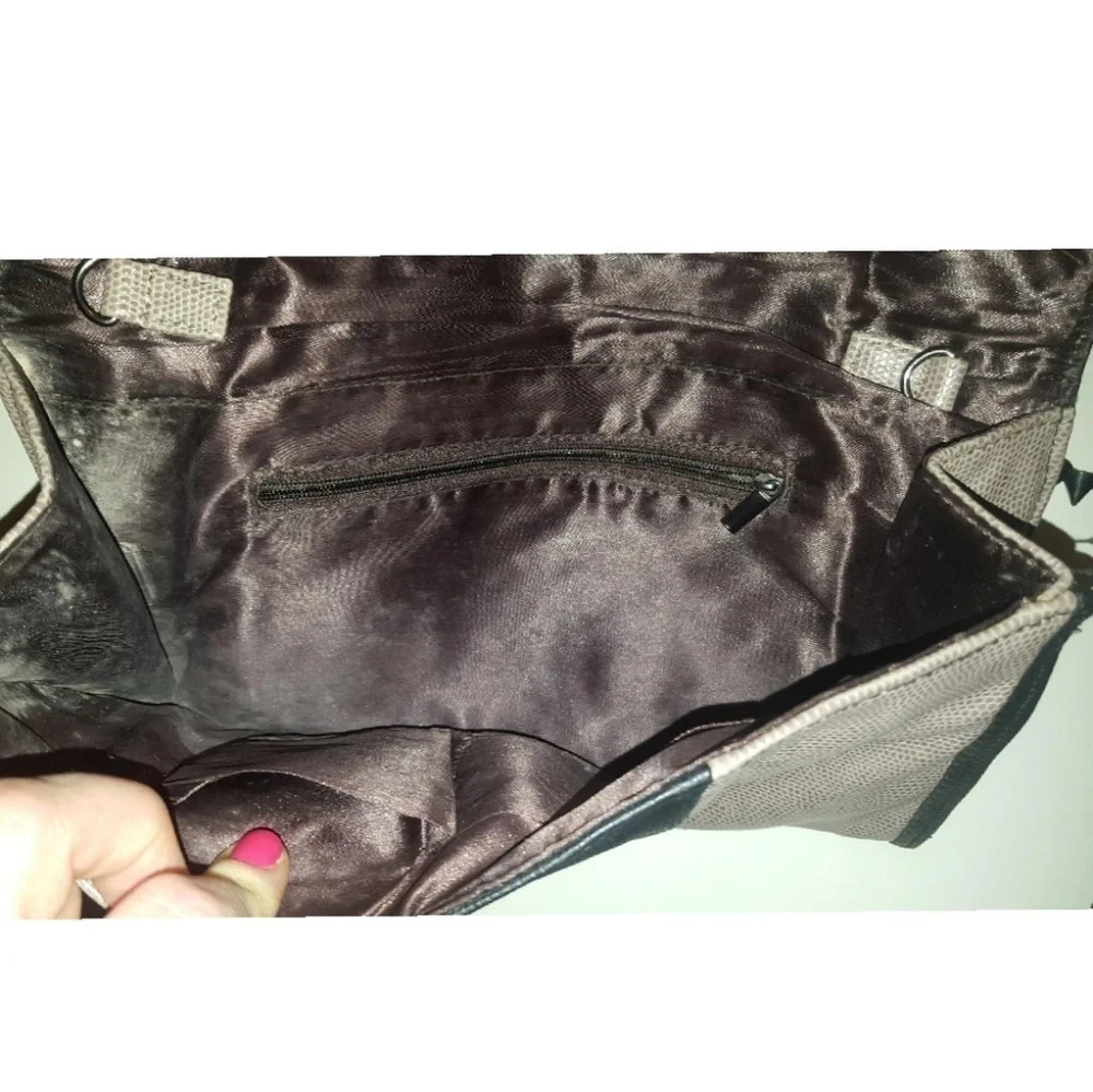 Stylish clutch